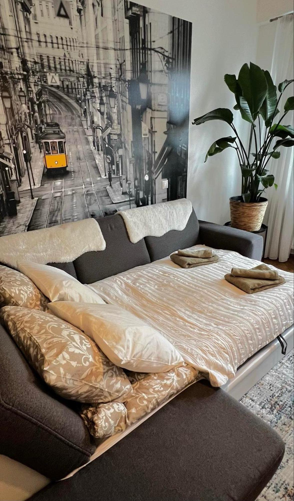 West Budapest Apartman Bagian luar foto