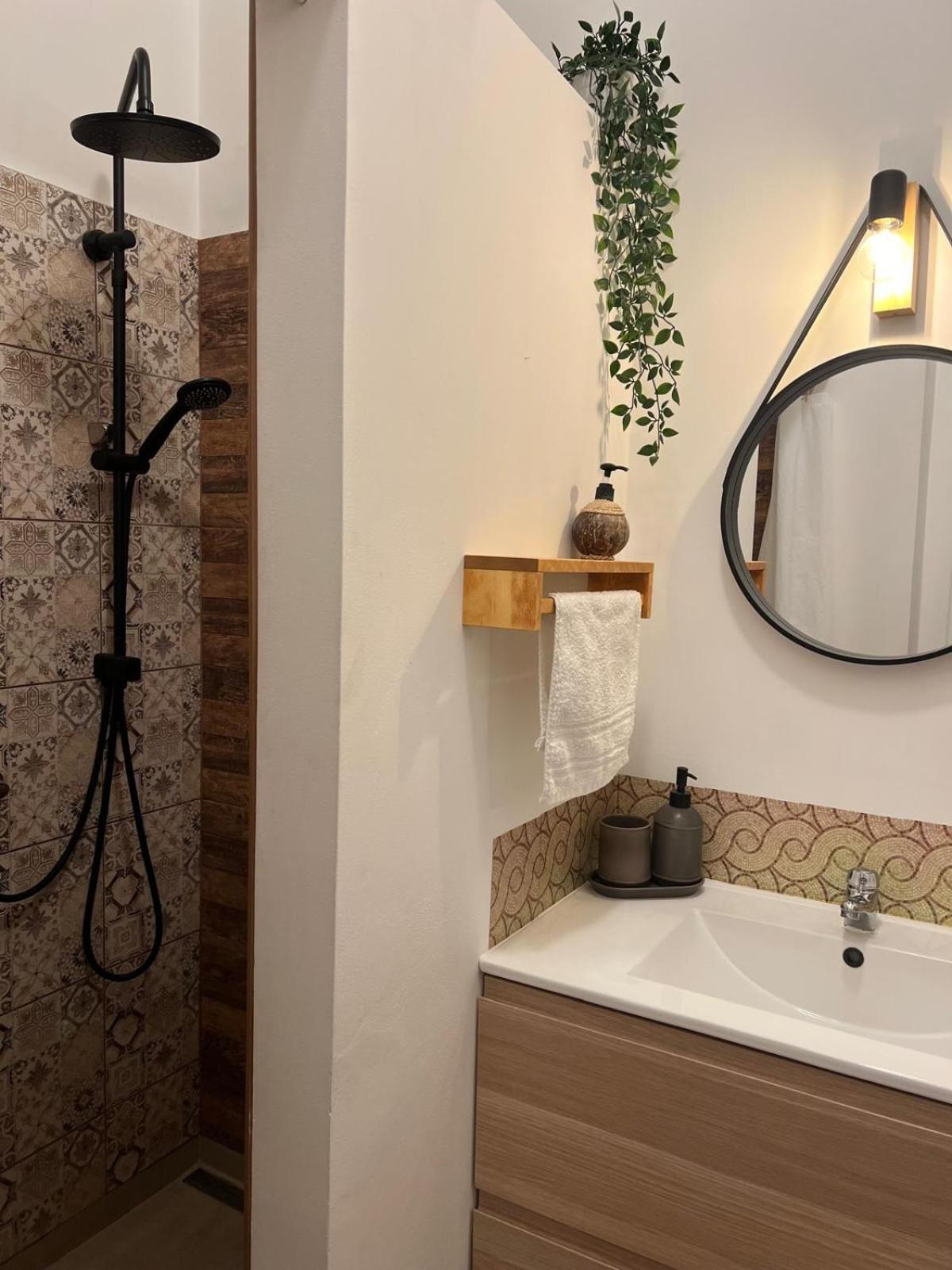 West Budapest Apartman Bagian luar foto